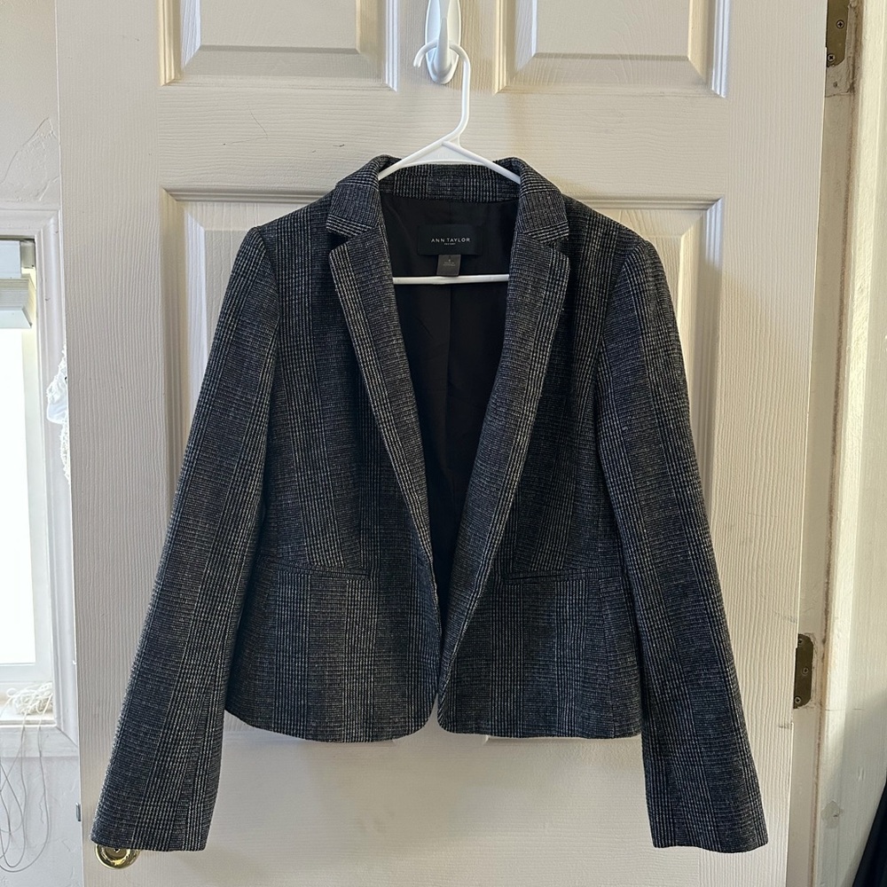 Ann Taylor Women's Black and Gray Plaid Blazer